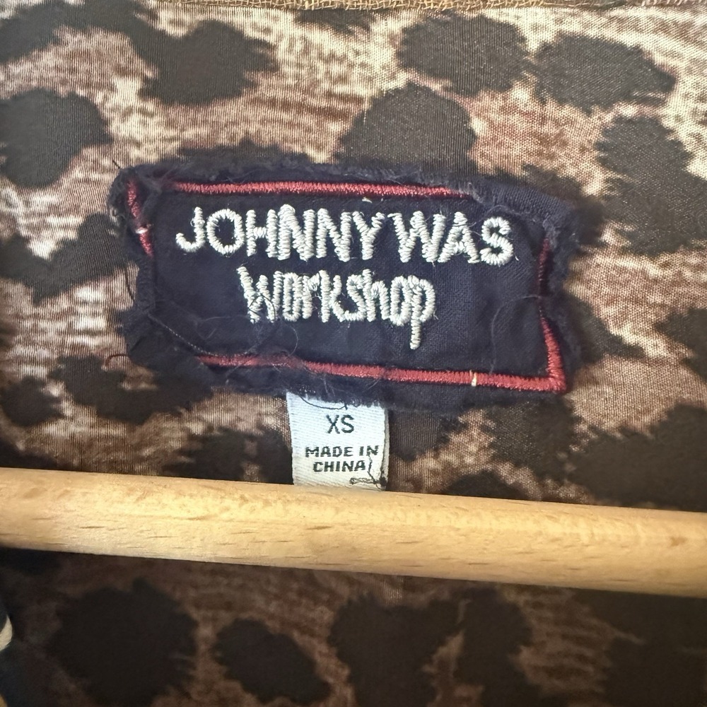 JOHNNY WAS Workshop Plaid Mix Floral Leopard Button Up Shirt Size XS Cotton Silk - Picture 2 of 10